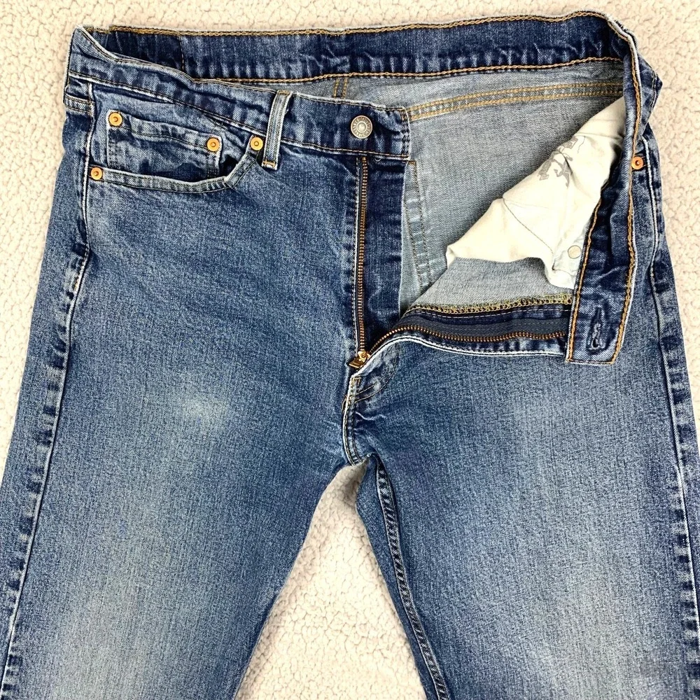 Levi's 505 Jeans Mens 36x36 Medium Wash Blue Denim Straight Regular‎ Fit